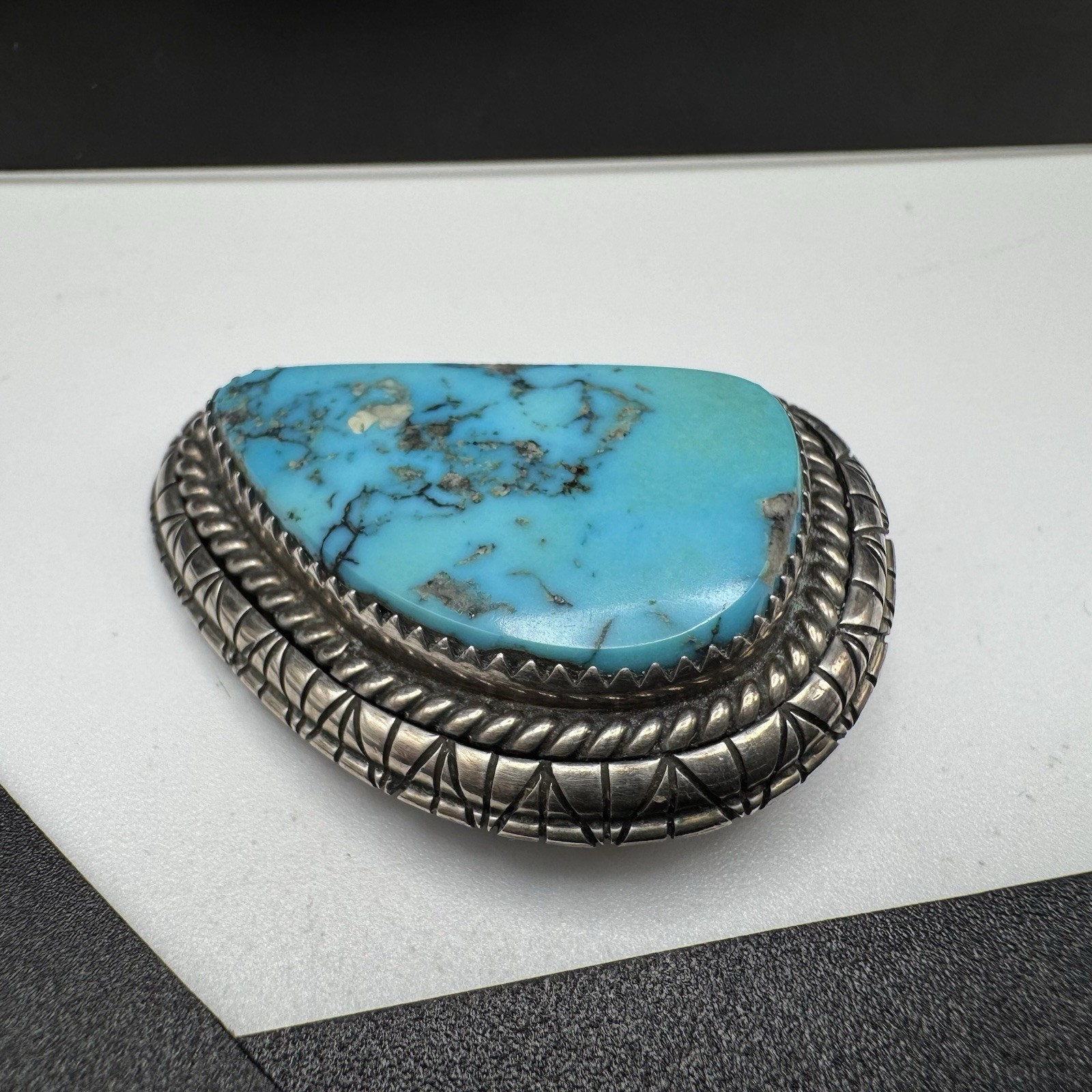 Picture 4 of 11