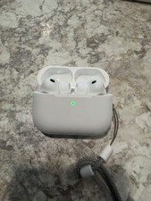 Apple AirPods Pro 3 USB-C Excellent Condition...