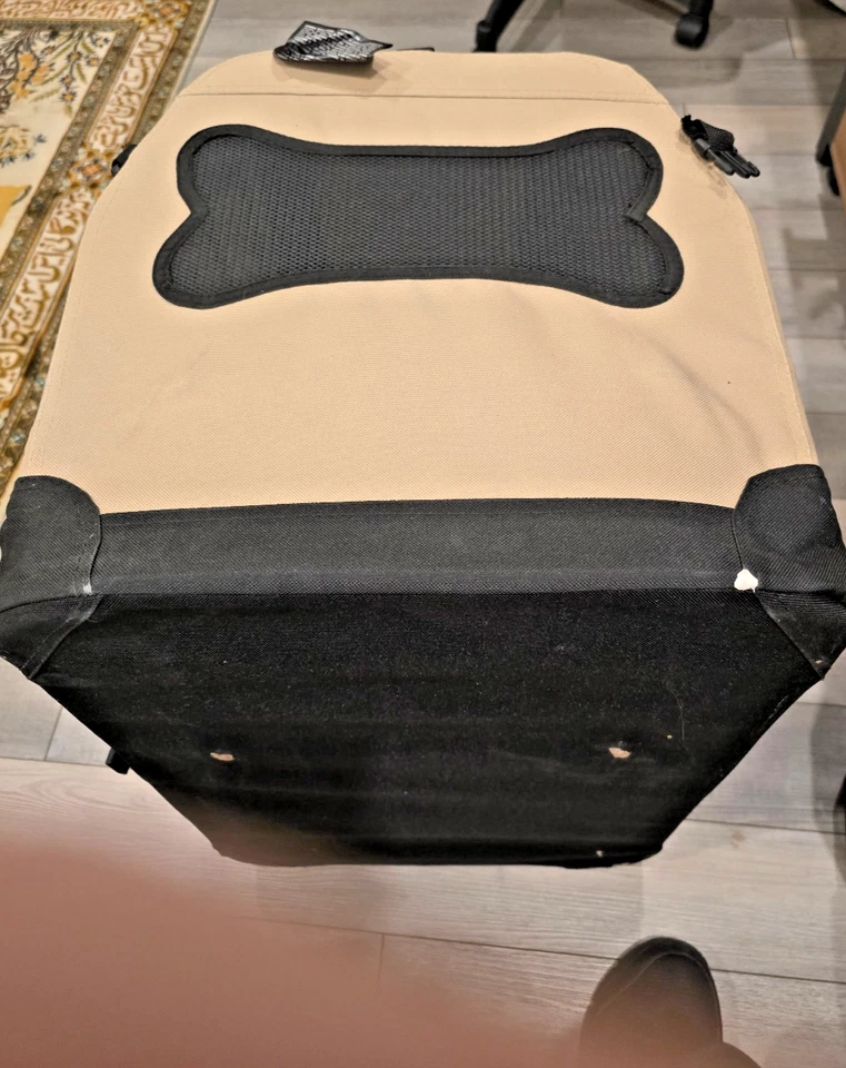 Cajón portátil para perros Petnation Port-A-Crate 28". Foto 3 de 4