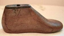 Antique Child's Shoe Wooden Form 9192