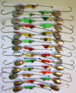 25 Older Erie Dearie Lures Great Selection of Used Fishable Walleye Lures!