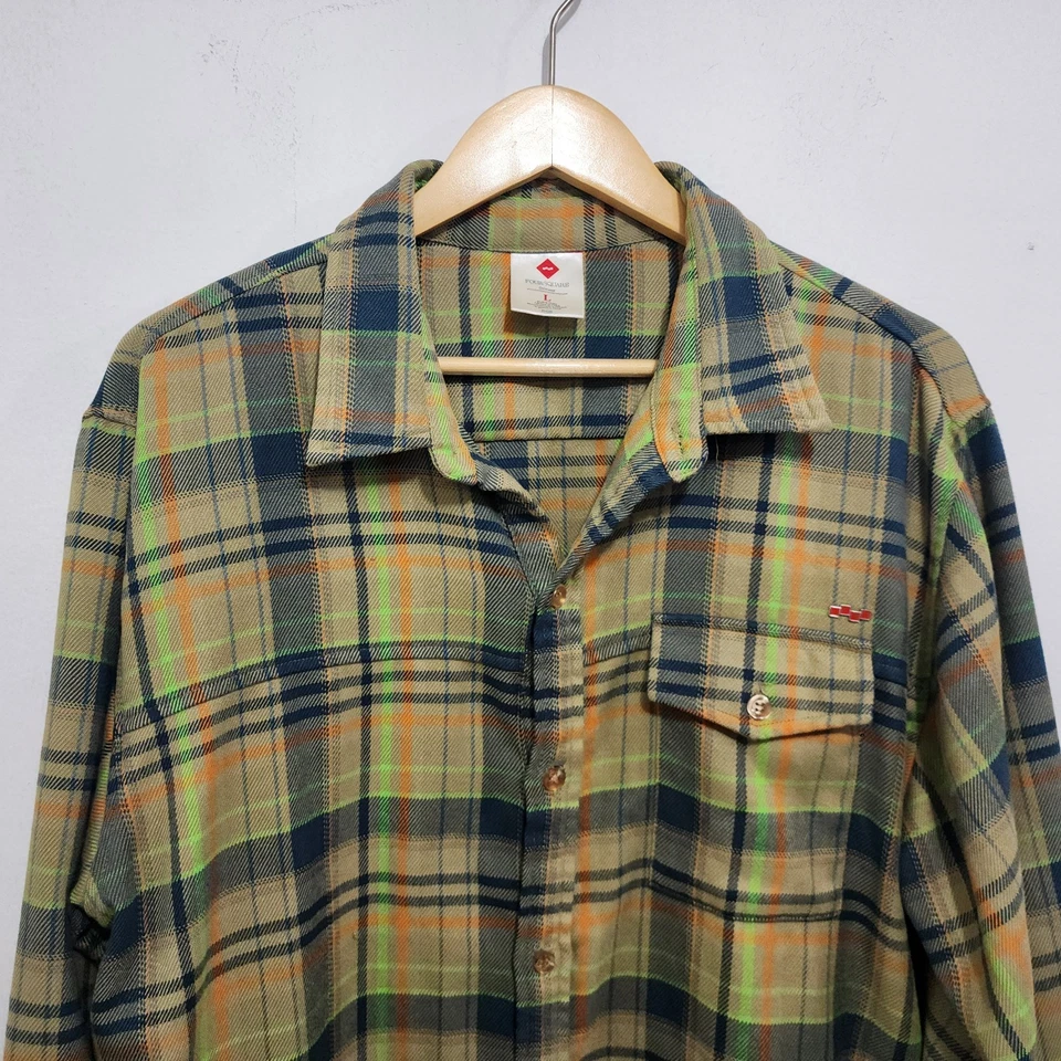 Franela Técnica Cuadrangular Verde Cuadros Secado Rápido Bolsillo Botón Frontal Para Hombre L Foto 2 de 4