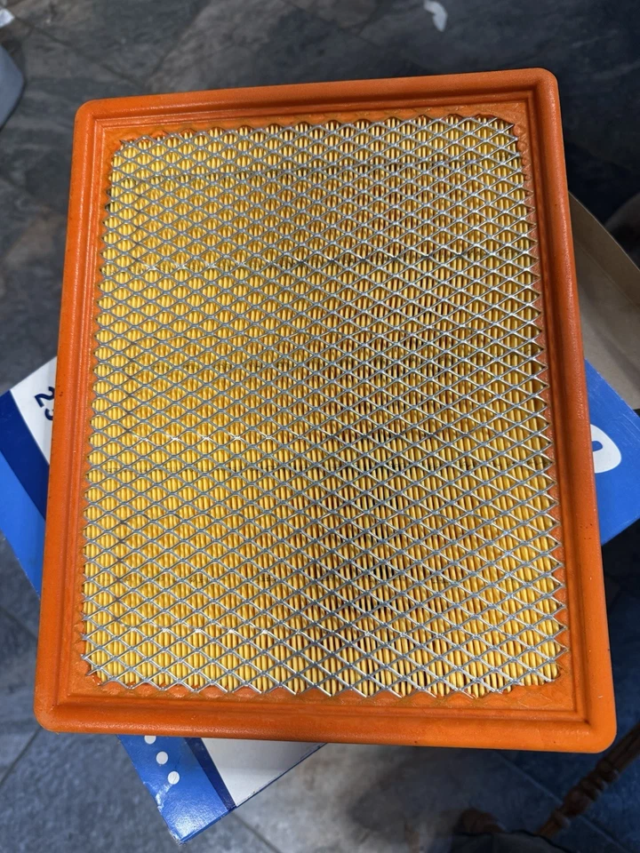 Подлинный воздушный фильтр в сборе элемент GM 2017-2020 Chevrolet Corvette 23349854 - Изображение 2 из 4