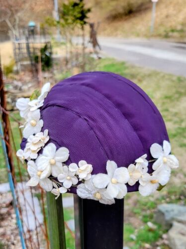Vintage Ladies Millinery Hat Navy  White Flowers S