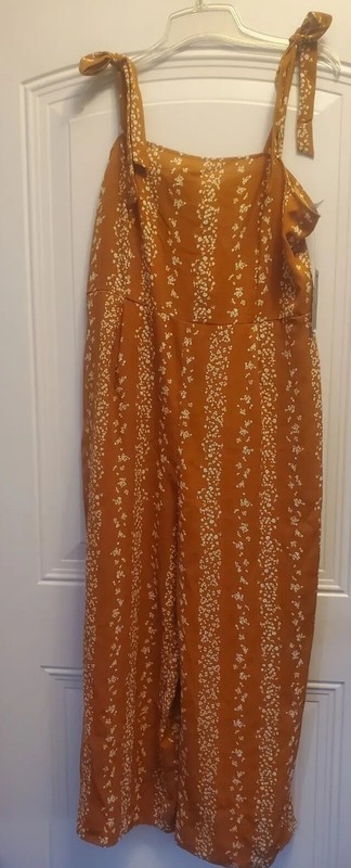 BCBG gold poly floral print SL openback jumpsuit Sz XL