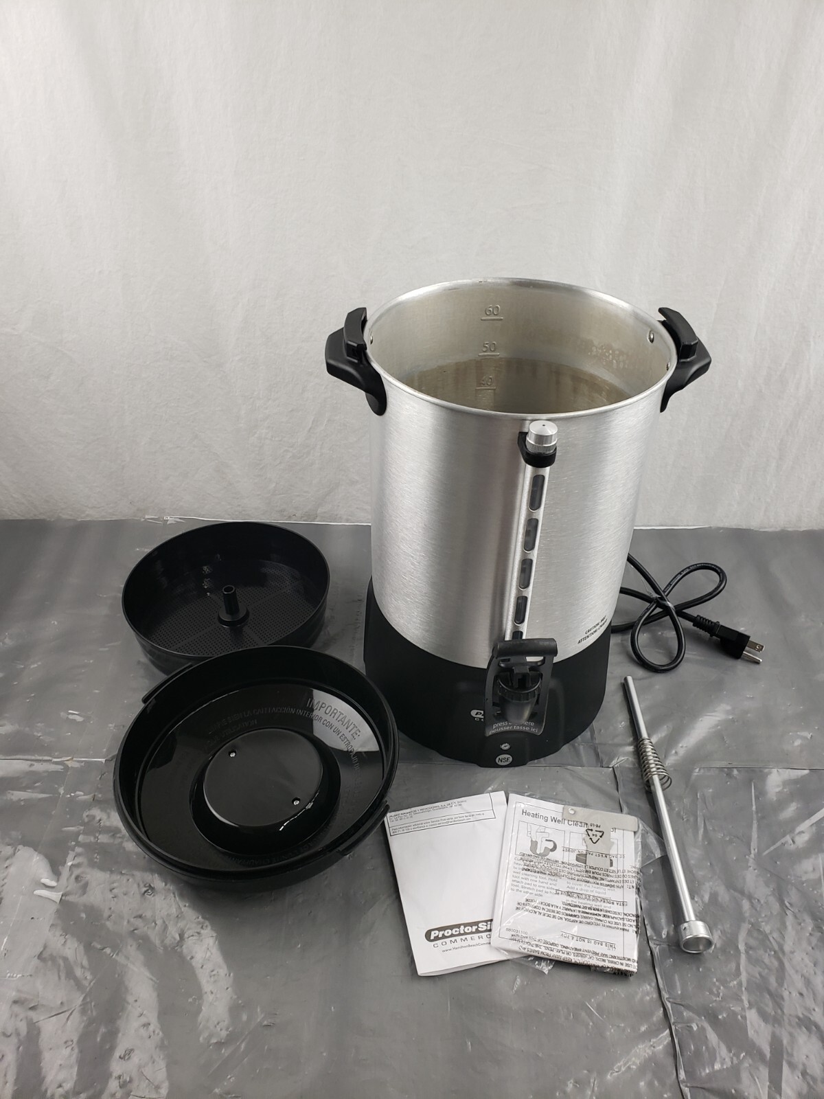 Urn Locking Lid