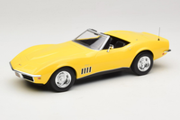 189039 Chevrolet Corvette Convertible Daytona Yellow Norev 1/18