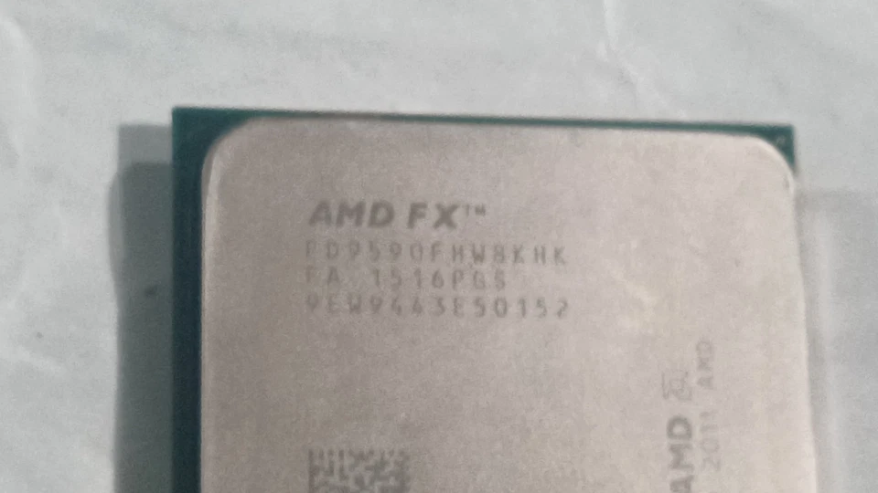 AMD FX Series FX-9590 4.7 GHz Octa-Core (FD9590FHHKWOF) Processor - Image 4 of 4