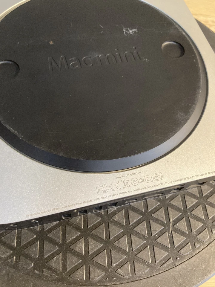 Apple Mac Mini MD387LL/A (1TB HDD Intel Core i5-3210M 2.5GHz 16GB) Silver - Image 3 of 4