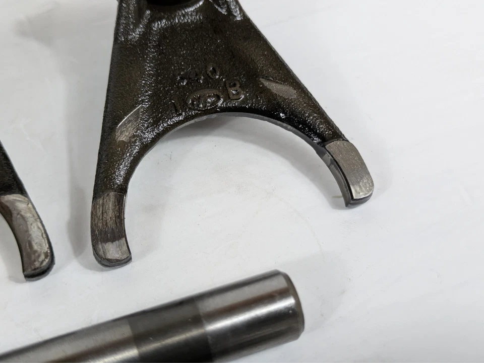 01 Victory Classic Touring V92 V92C V92TC transmisión engranajes cambio horquillas de tambor Foto 3 de 4