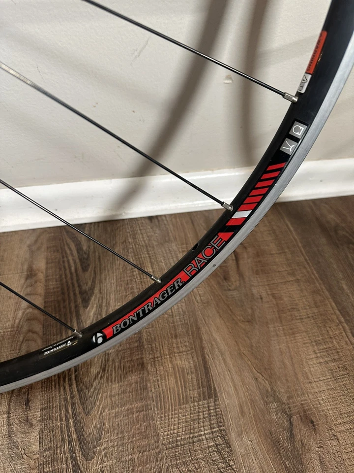 Conjunto BONTRAGER Race ETRTO 622mm x 17 rodas aro freio bicicleta de estrada par - Imagem 3 de 4