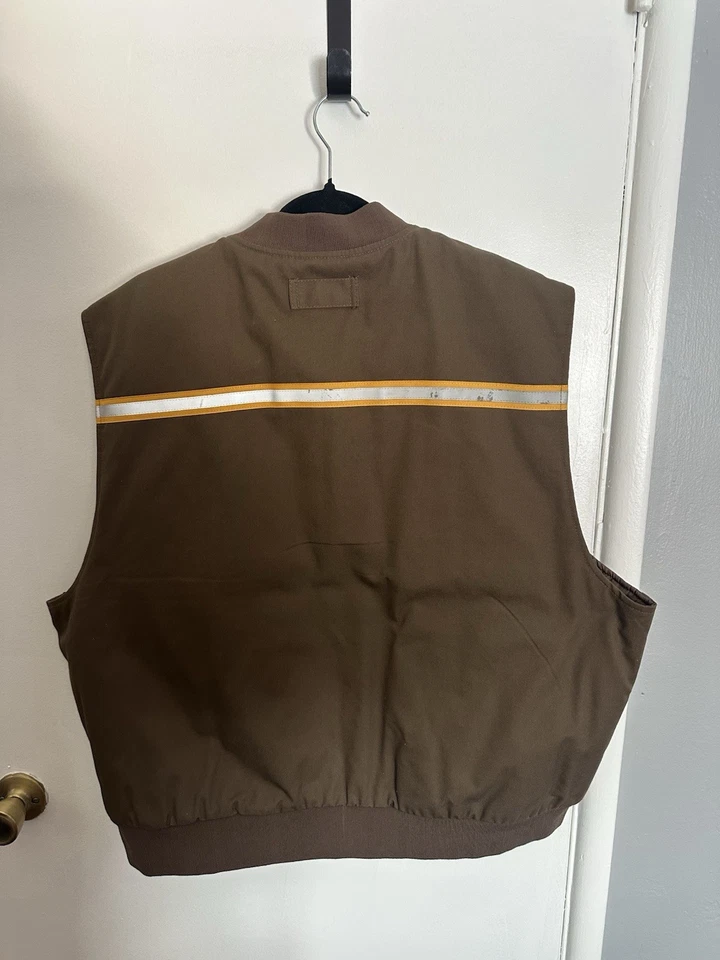 Twinhill UPS Full Zip Jacket Vest Sz XL United Parcel Service Uniform - Image 2 of 3