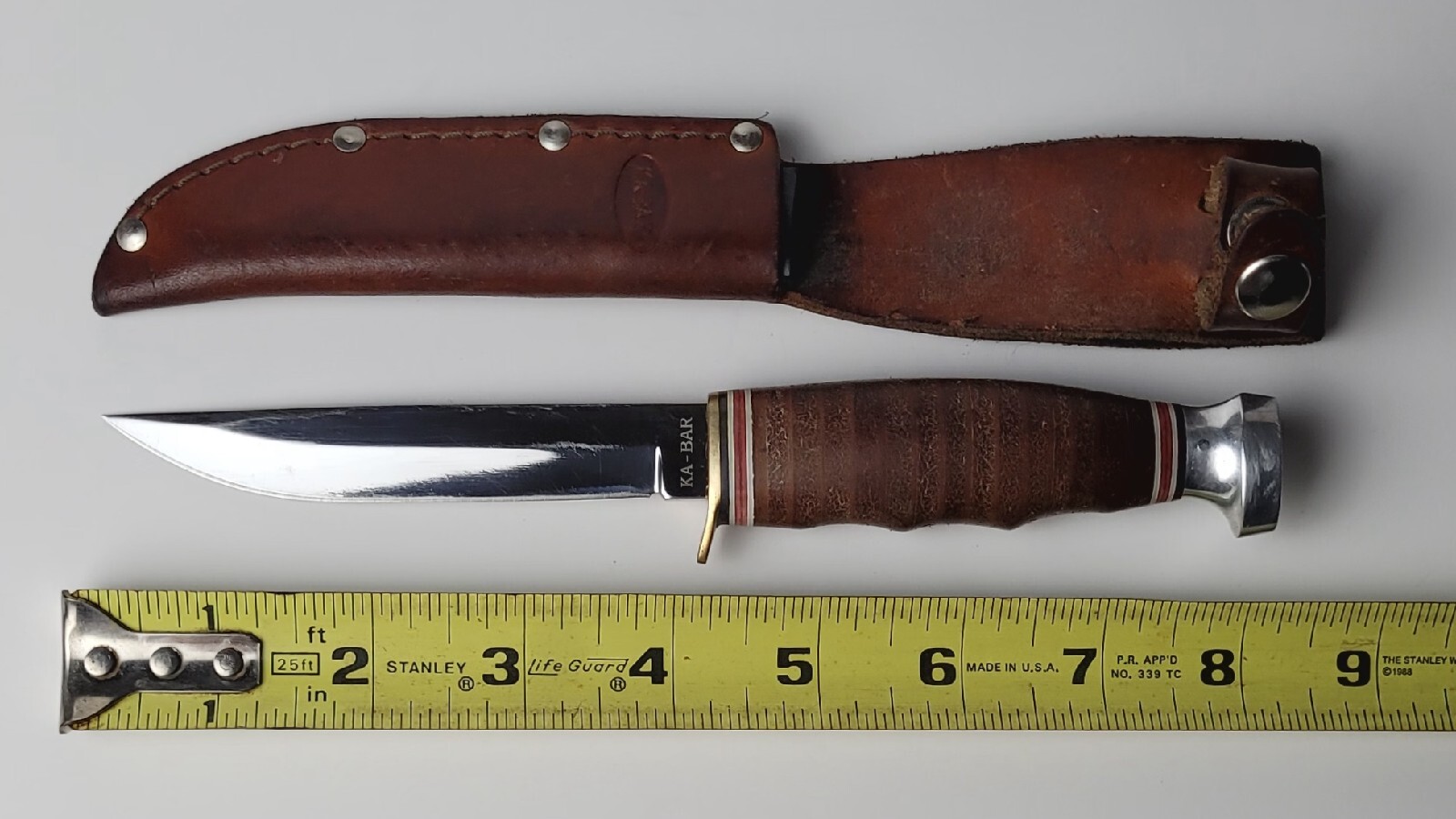 Ka-Bar 1232 Finger Grip Stacked Leather Fixed Hunter Knife with Sheath EC