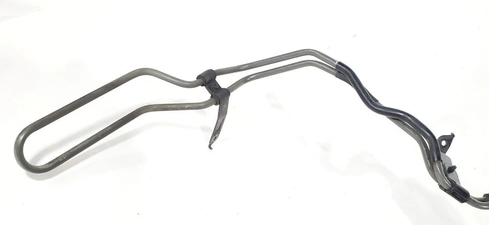 Резервуар гидроусилителя руля 2004 Toyota Celica от оригинального производителя с линиями для гидроусилителя руля - Изображение 3 из 4