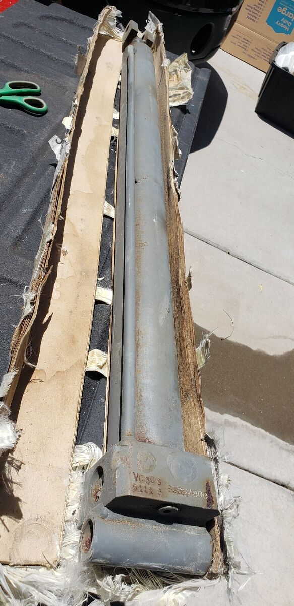 NEW Altec HYDRAULIC CYLINDER OUTRIGGER Part Number 893884800 NEW Altec HYDRAULIC CYLINDER OUTRIGGER Part Number 893884800