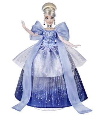 Disney Princess Style Series Holiday Collector Doll CINDERELLA 70