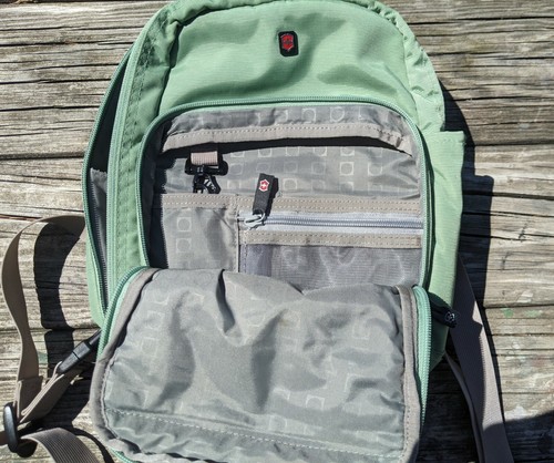 Victorinox Green Gray Mini Backpack One Size Good Condition. Read Description! - 第 5/5 張圖片