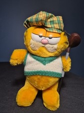 Vintage 80's Garfield Golfer plush by Dakin