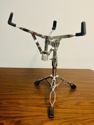 DW 5000 Series Snare Stand - USED