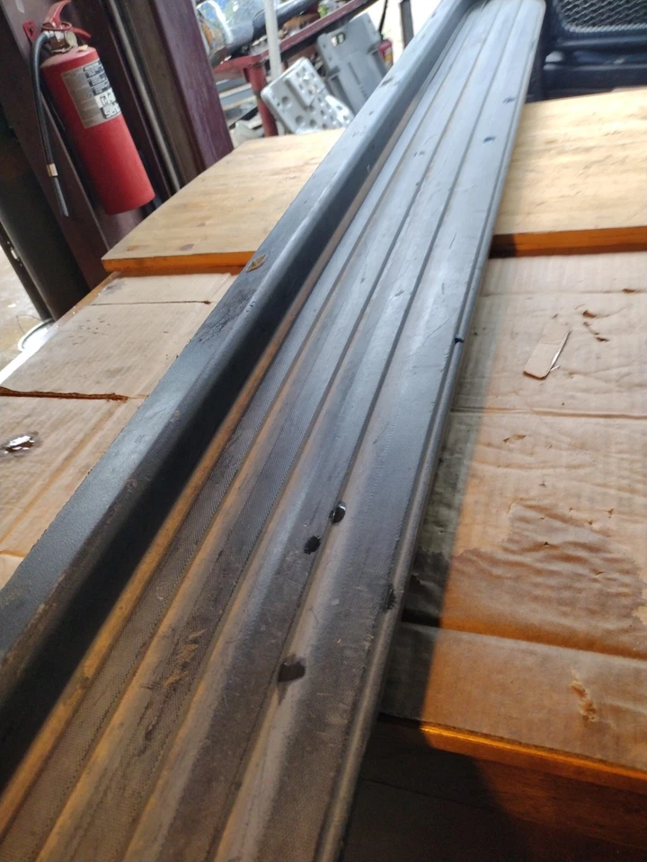 Chevy Avalanche LH 2007-2013 estribo lado del conductor 15914676 *recogida local* Foto 4 de 4