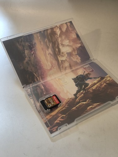 The Legend of Zelda: Breath of the Wild - Nintendo Switch - Picture 2 of 5