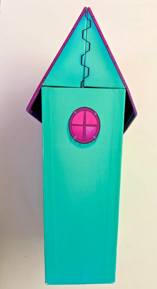 Invader Zim Premium DVD Collectors Box (7 Desk Set with Gir figurine) See Pics - Image 2 of 4