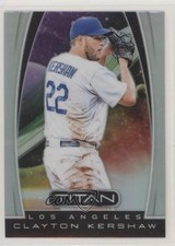 2019 Panini Chronicles Titan Holo Prizm Clayton Kershaw #13 kr4