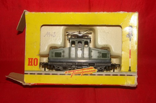 LOCOMOTORA ELÉCTRICA HO HO E 6902 TREN ELÉCTRICO CAJA 1302 | Condition: Used
