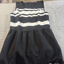 Women’s Size 4 Ann Taylor The Loft Black And White Dress