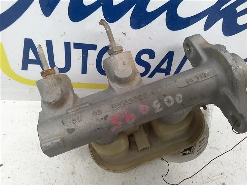 Cilindro maestro de freno sin ABS compatible con 91-99 SATURN S SERIES 2407 Foto 3 de 3