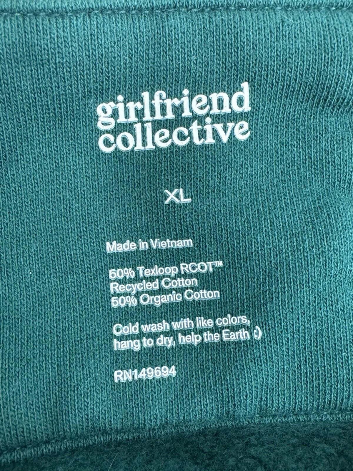 girlfriend-collective 50/50 cropped crewneck sweatshirt
