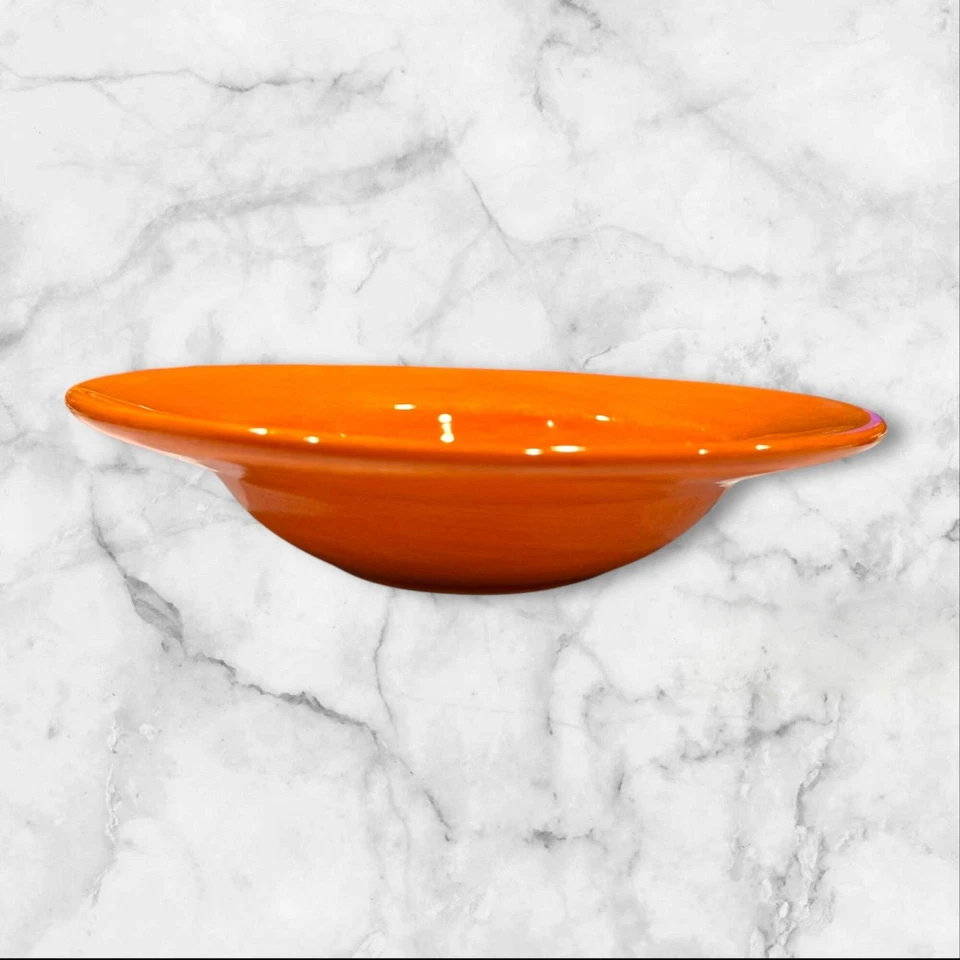 Pottery Barn Sausalito 3 cuencos de pasta naranja 10” x 2 1/8” hechos a mano ligeramente usados Foto 4 de 4