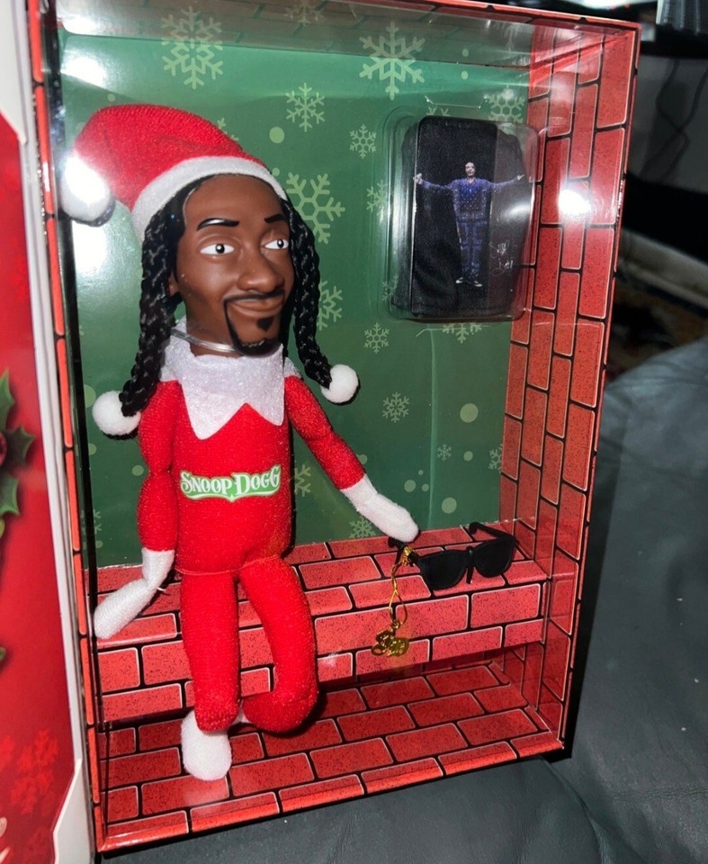 Snoop on the Stoop 12” Snoop Dogg Christmas Red Plush Figurine Elf On