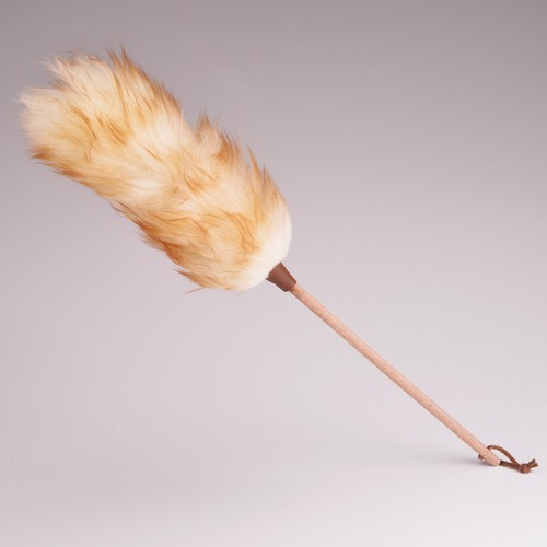 IHUFeather Lammwolle Staubwedel – Mit Holzgriff & Hängegurt, Rosa | Für Empfindliche Oberflächen, Deckenventilatoren, Möbel