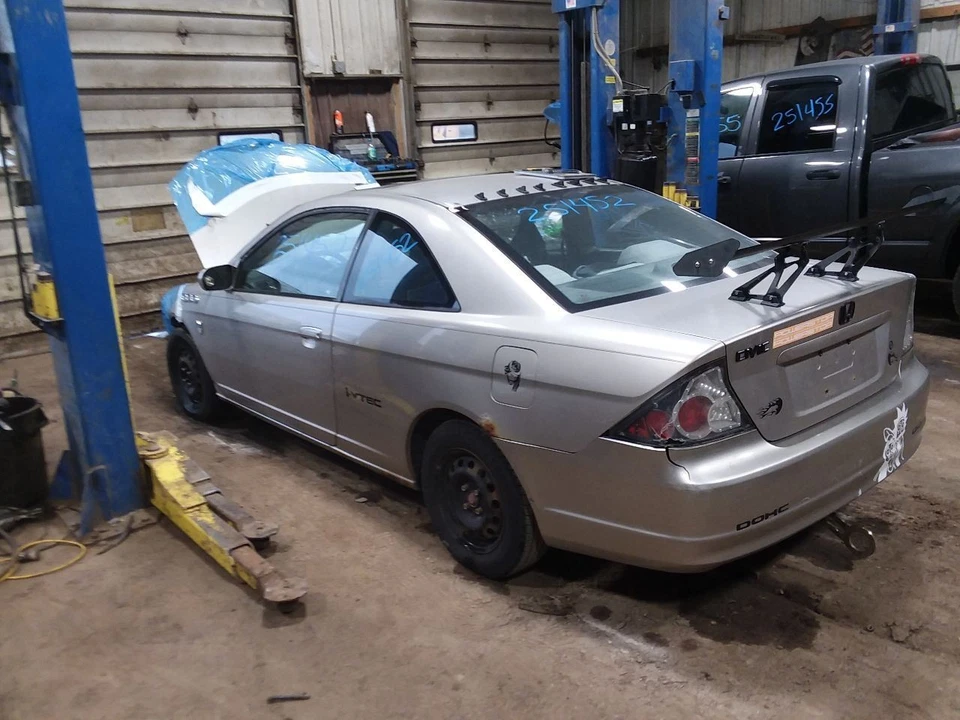 Engine Gasoline 2.0L DOHC Canada Market VIN 3 6th Digit Fits 02-05 CIVIC 2117268 - image 2 of 4