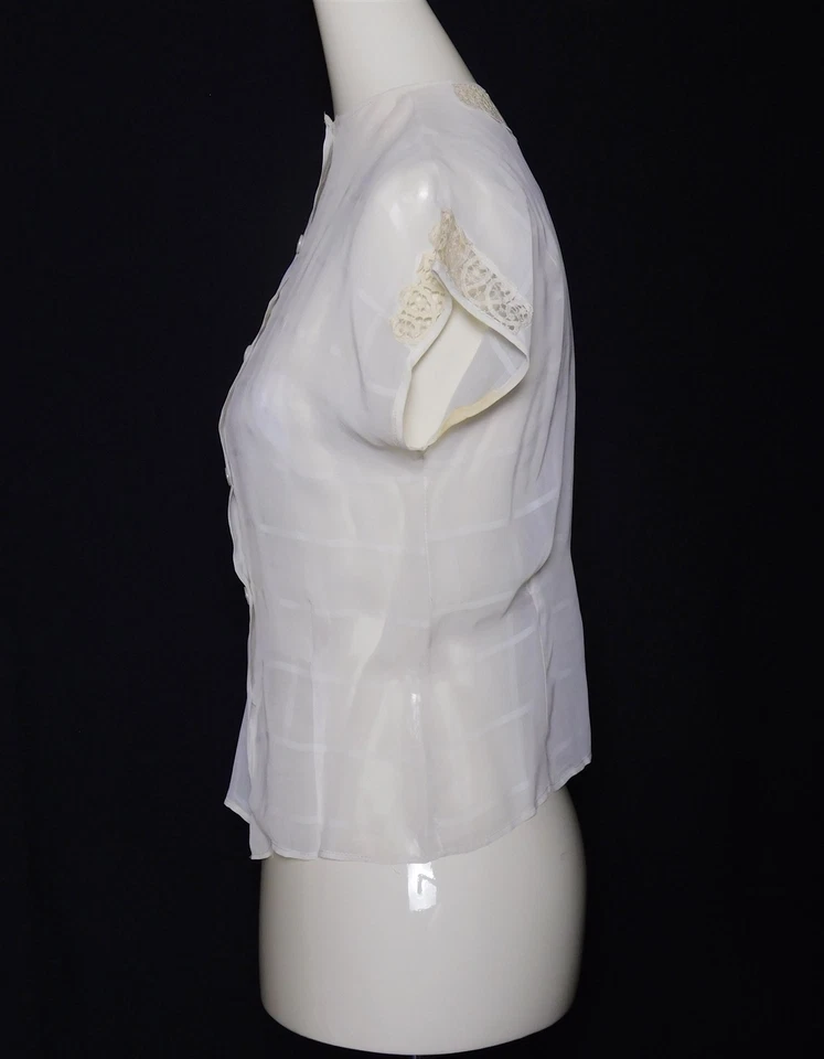 Vintage Women's 1940s Rayon White Lace Sheer Cap Sleeve Blouse - Image 3 of 4