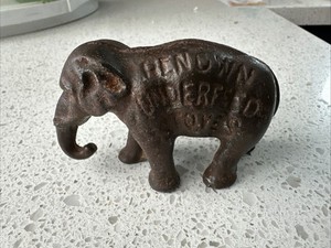 Independent Stove Co., Renown Underfeed Stoves Owosso Mi Advertising Elephant