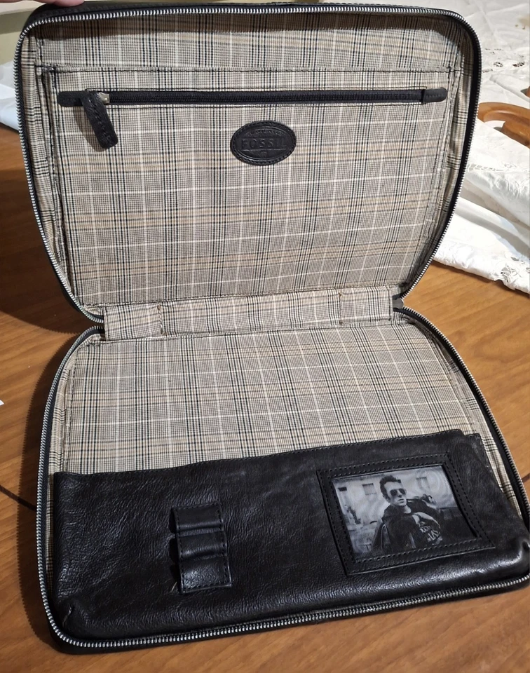 Vintage Fossil Briefcase Black Leather With Brown Plaid Interior - image 4 of 4