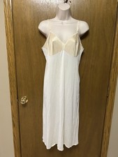 VTG 70  s VANITY FAIR Full Slip Dress 38TT 38 TALL TORSO TT Nylon BEIGE USA G26