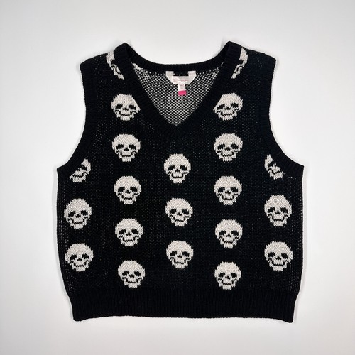 Cropped Skulls Sweater Vest Large Black White Witchy Skeleton Halloween Fuzzy - Picture 2 of 5