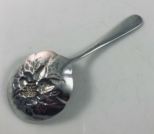 Antique Kirk & Son Sterling Silver Floral Repousse Fruit Bowl Nut Bon Bon Spoon - Picture 3 of 4