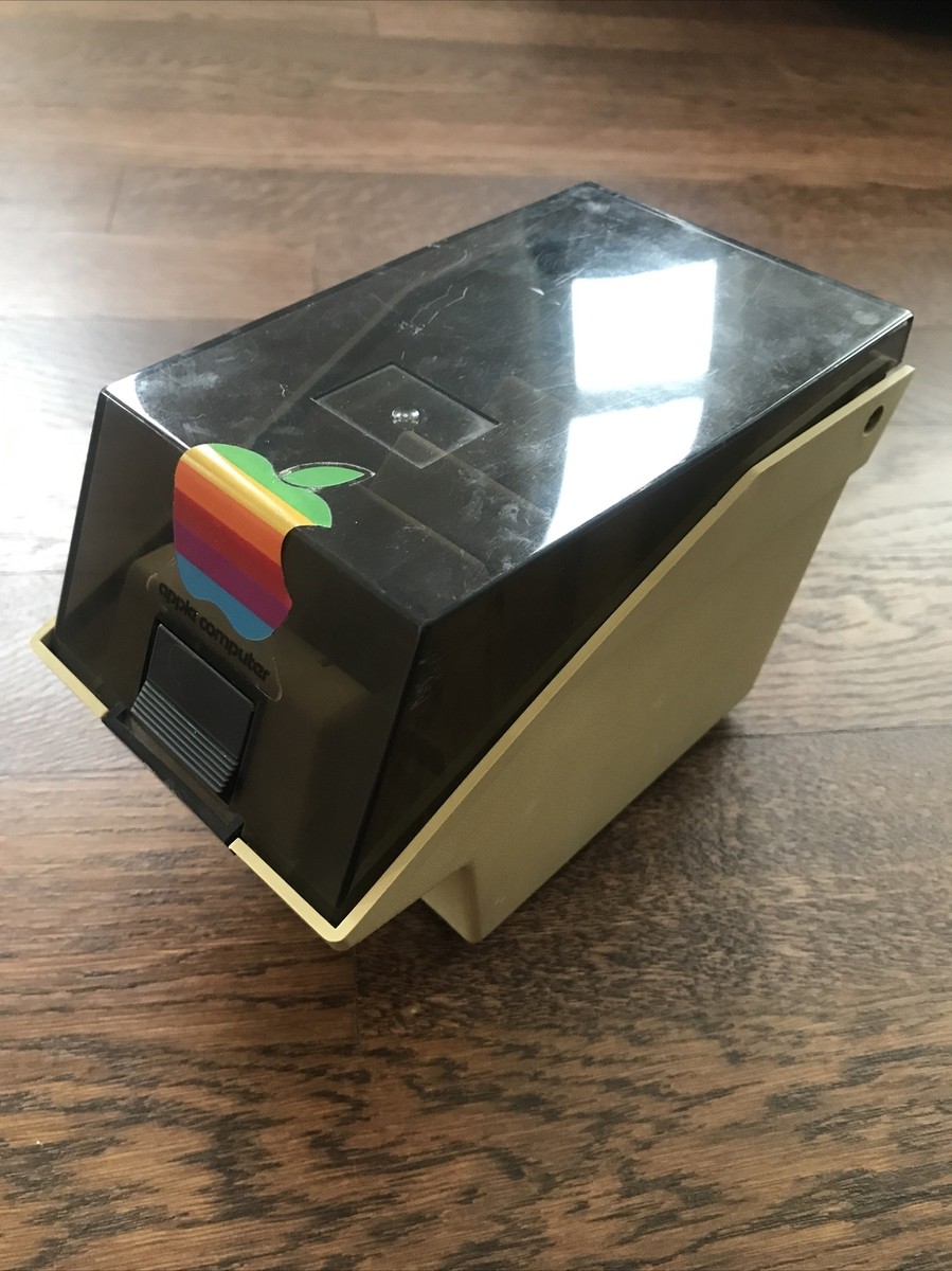 appleの置き物　ガラス製（73）アップルコンピュータ appleの置き物ガラス製（73）アップルコンピュータ