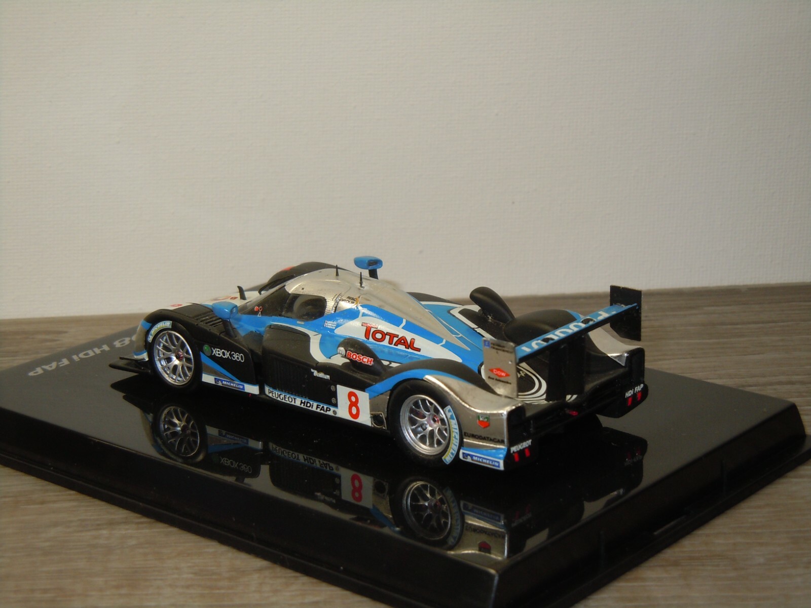 Picture 3 of 6