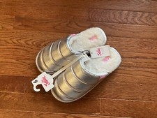 Justice Girls Warm Slippers, New -Size 6