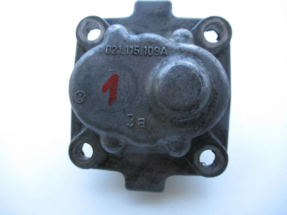 Conjunto de bomba de aceite Porsche 914 021115109A / 021115141A Foto 2 de 4