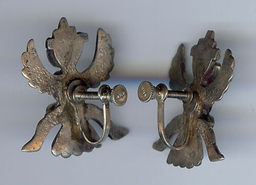 VINTAGE IULE DESIGN ZUNI INDIAN STERLING TURQUOISE KNIFEWING SCREWBACK EARRINGS - Picture 2 of 2