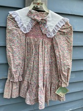 Polly Flinders VTG Classic Hand Smocked Dress Size 6 Long Sleeved V Collar NWT