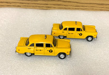 LOf 2  Greenlight  1/64 Scale 1974 Checker A11 Taxi Diecast NYC Yellow Cab 3" 