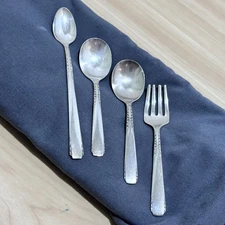 Oneida Brookwood - Banbury Toddler / Baby Silverplate Fork And Spoon Set 4 Piece