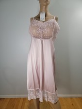 Vintage Vanity Fair Tricot Nylon Plum Full Slip Lace Detail Size 40 Large